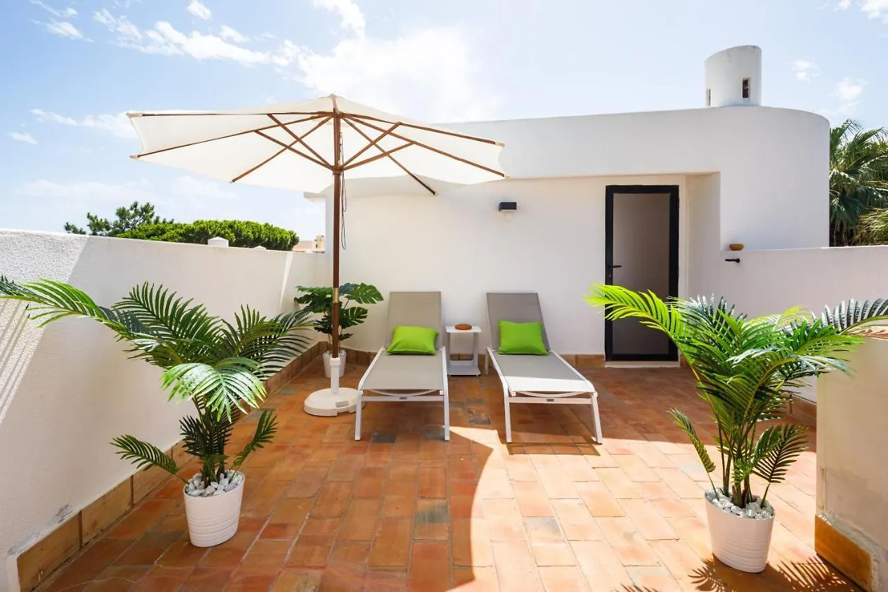 Victory Village T1 & Rooftop Terrace Quinta do Lago Apartment